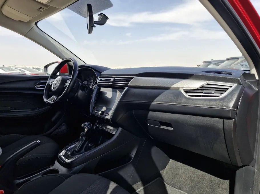 2022 ام جي 5 COM 