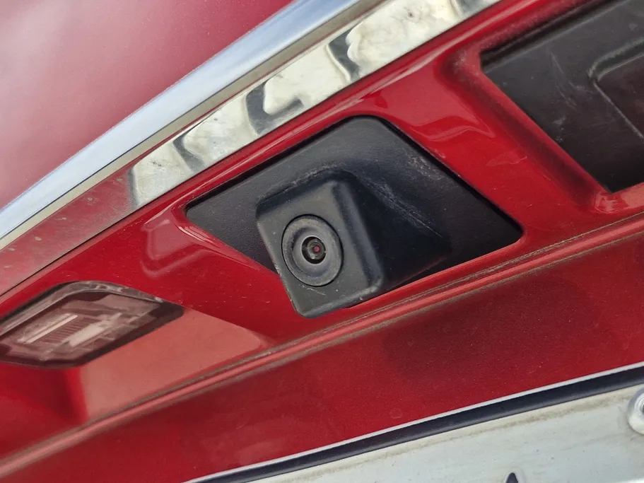 2022 ام جي 5 COM 