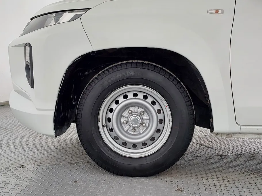 ميتسوبيشي L200 DC 4x2 2021 