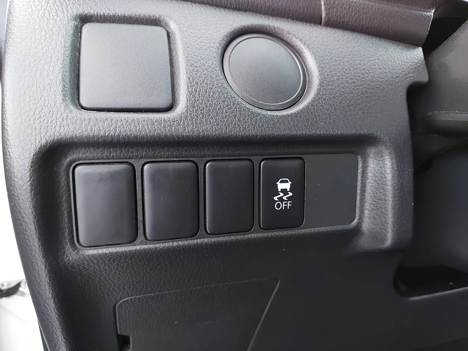 ميتسوبيشي L200 DC 4x2 2021 