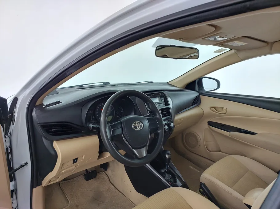 2022 Toyota Yaris  Y 