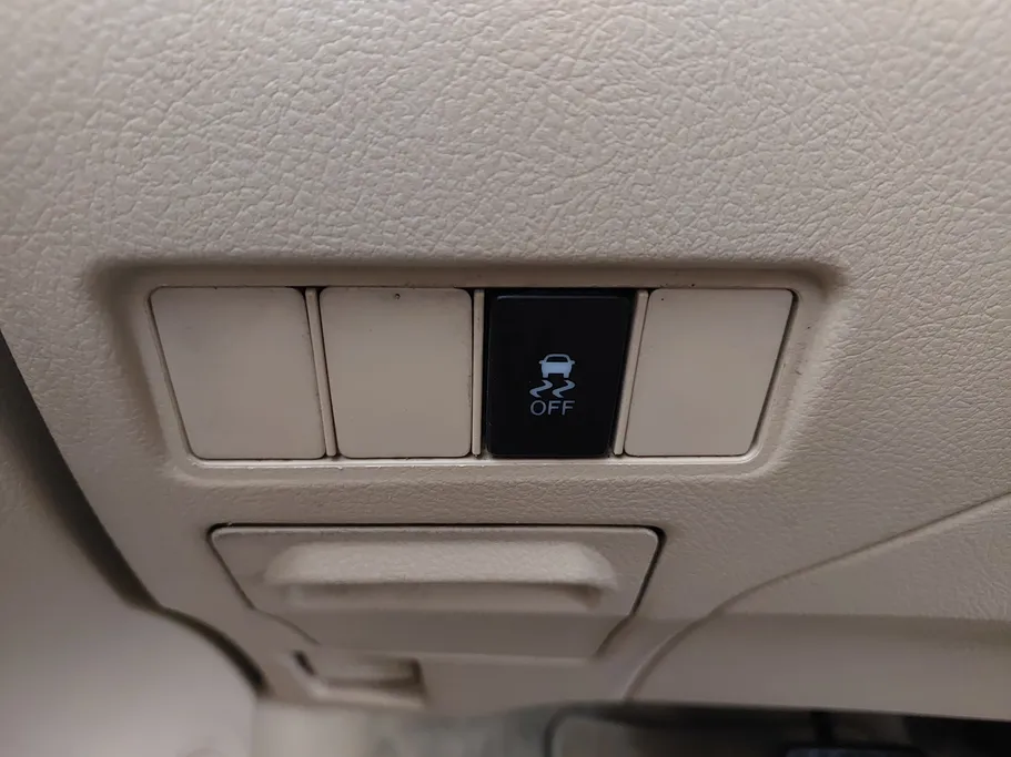 2022 Toyota Yaris  Y 