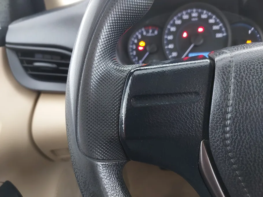 2022 Toyota Yaris  Y 