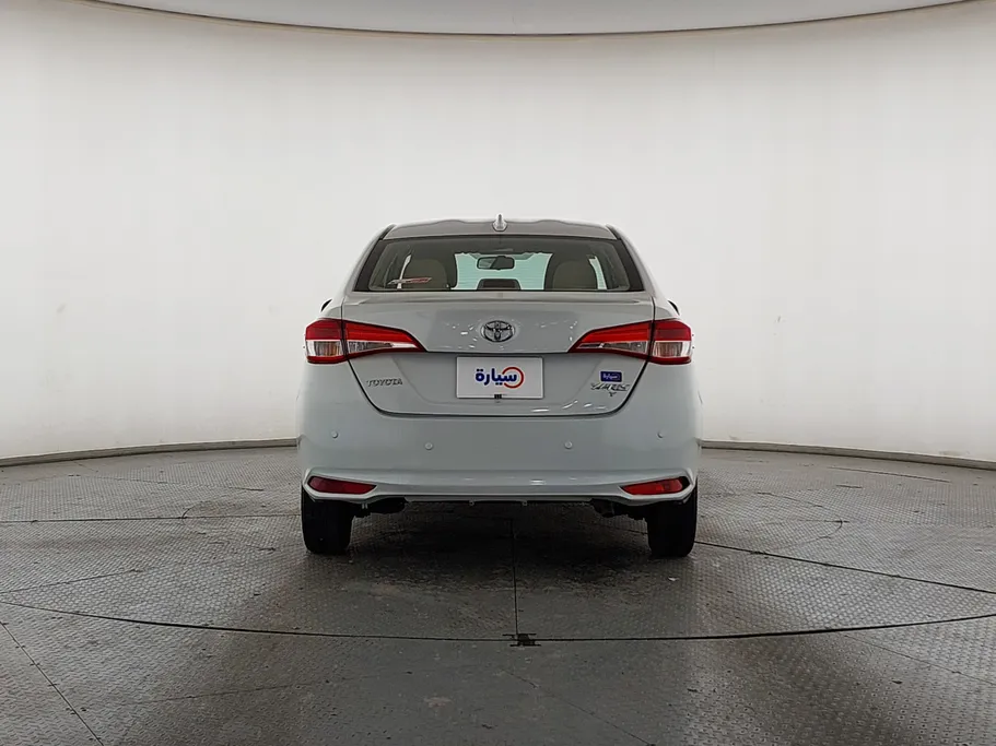 2022 Toyota Yaris  Y 