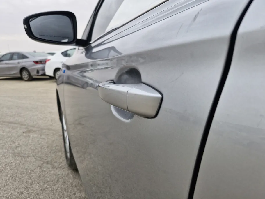 ام جي 5 COM 2022 