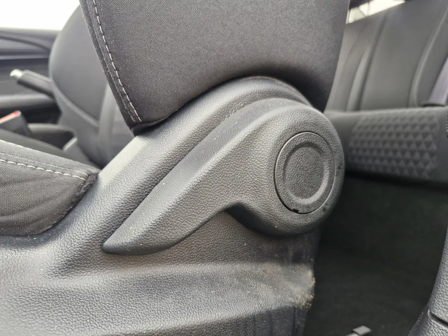 ام جي 5 COM 2022 