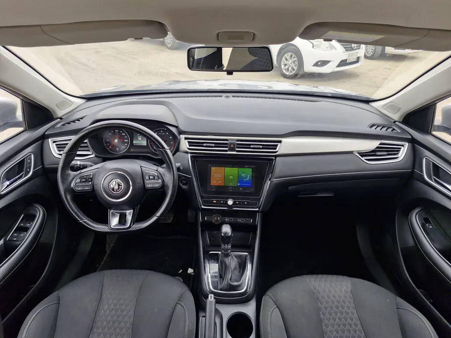 ام جي 5 COM 2022 