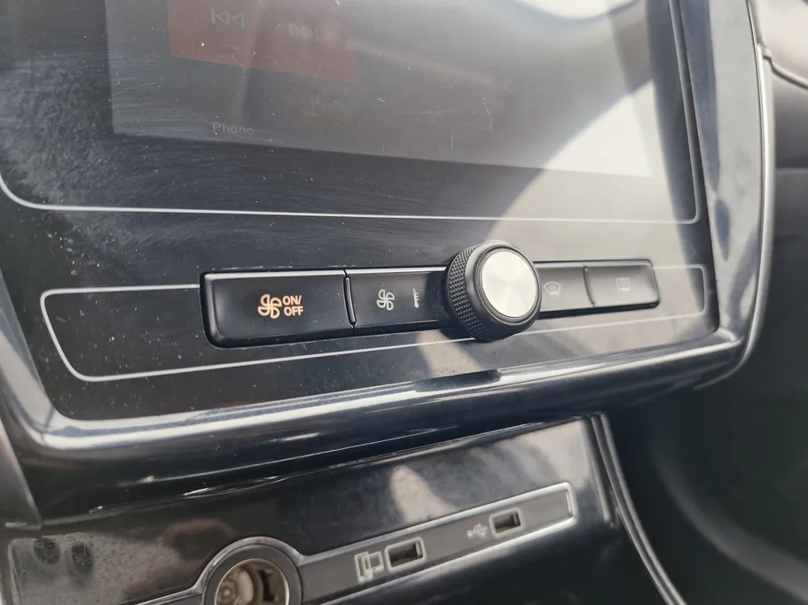 ام جي 5 COM 2022 