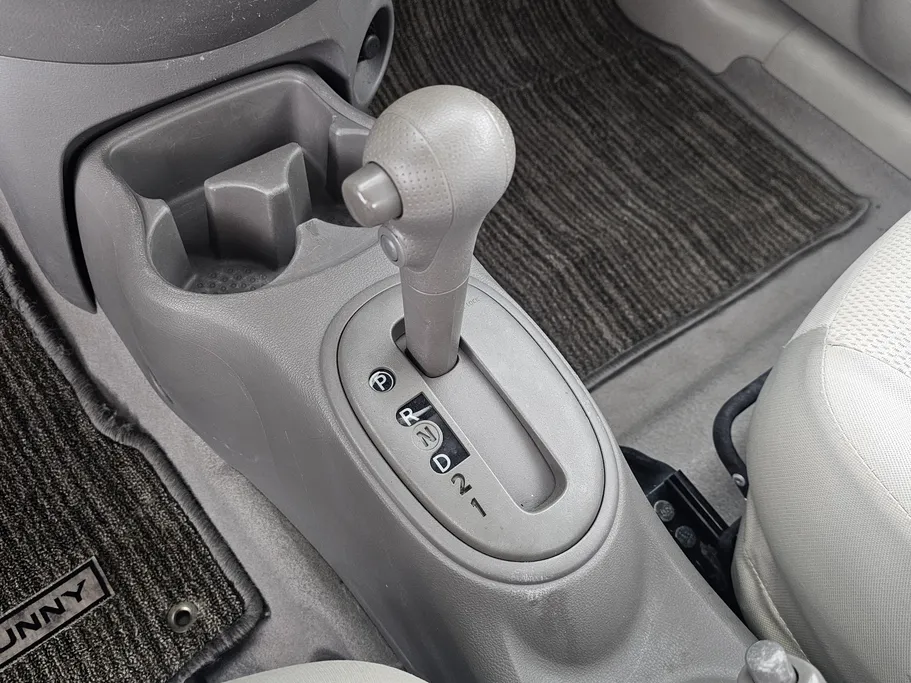 2022 Nissan Sunny Classic 