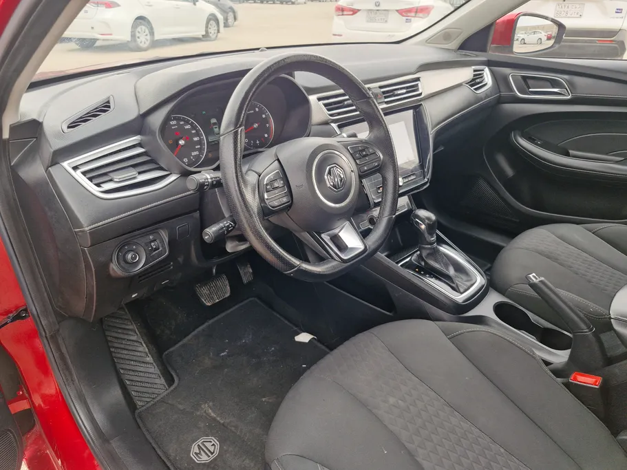 2022 ام جي 5 COM 