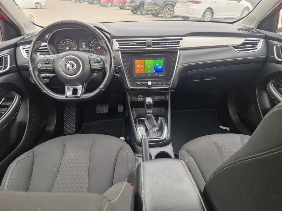 2022 ام جي 5 COM 