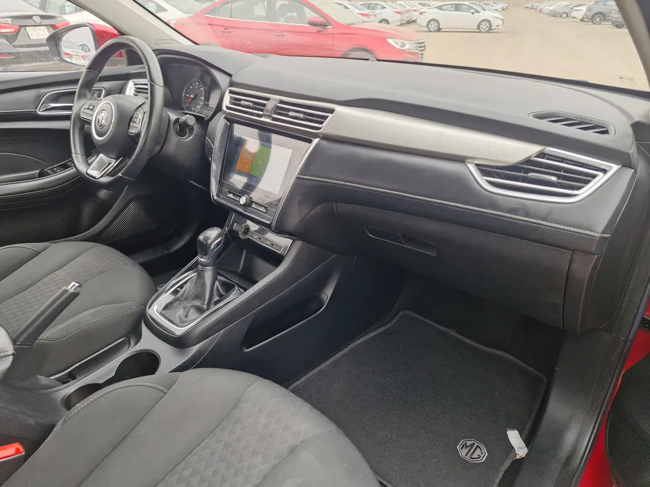 2022 ام جي 5 COM 