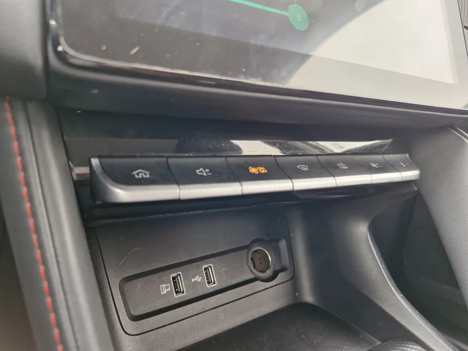 ام جي ZS STD 2023 