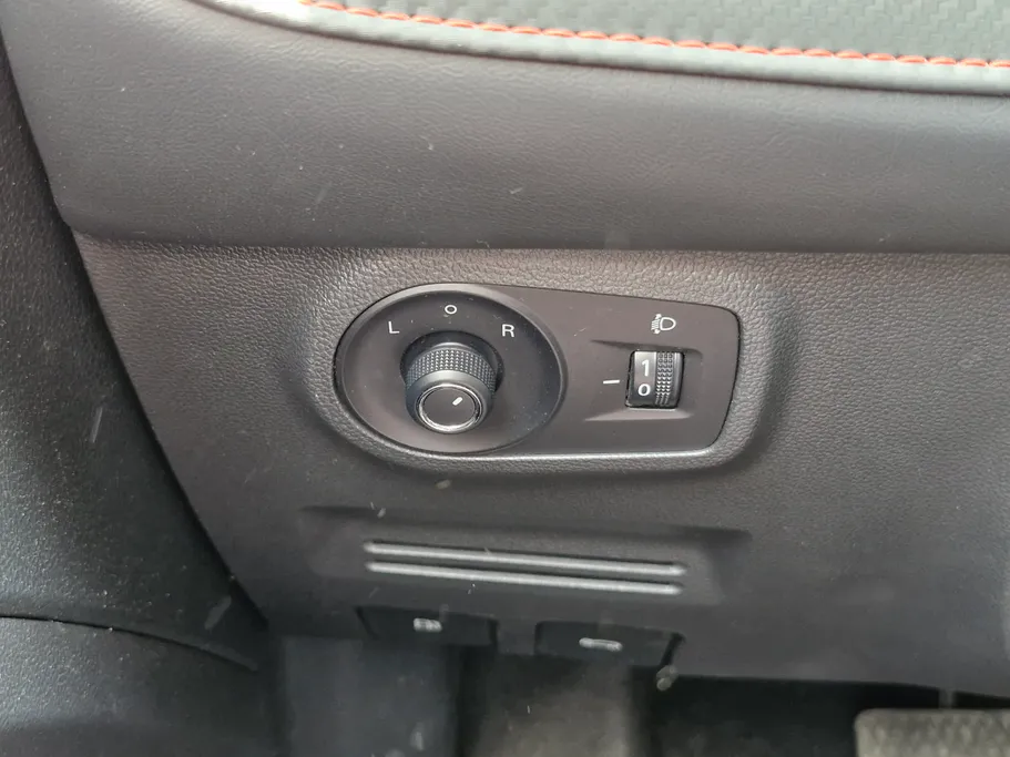 2023 MG ZS STD 