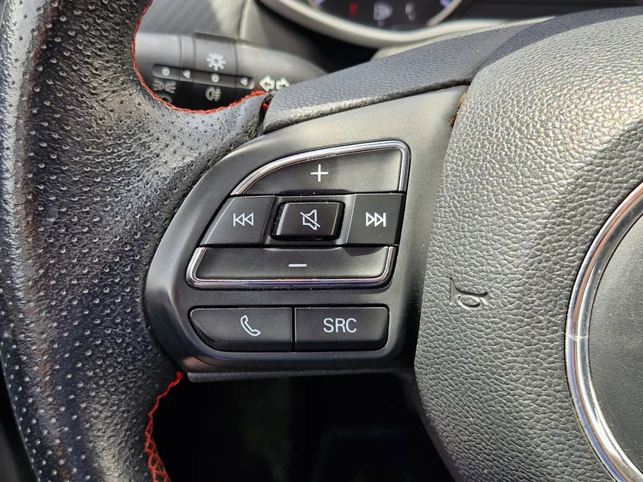2023 MG ZS STD 