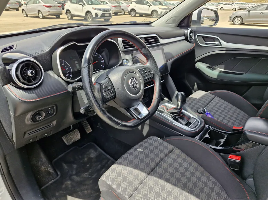 2023 MG ZS STD 