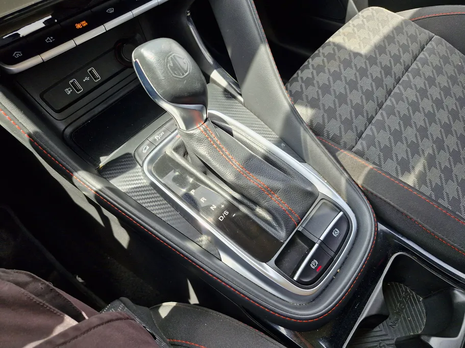 2023 MG ZS STD 