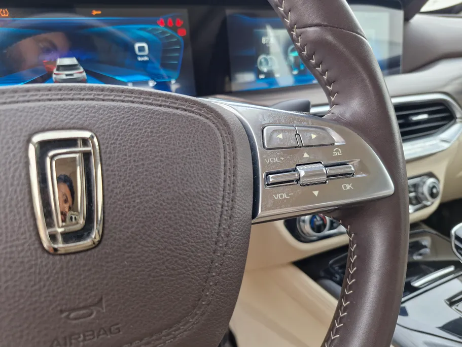 2023 FAW Bestune T77  