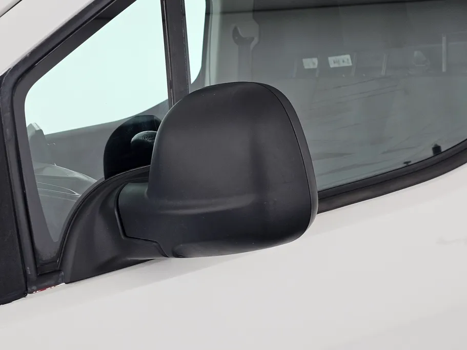 بيجو بارتنر Short van 2022 