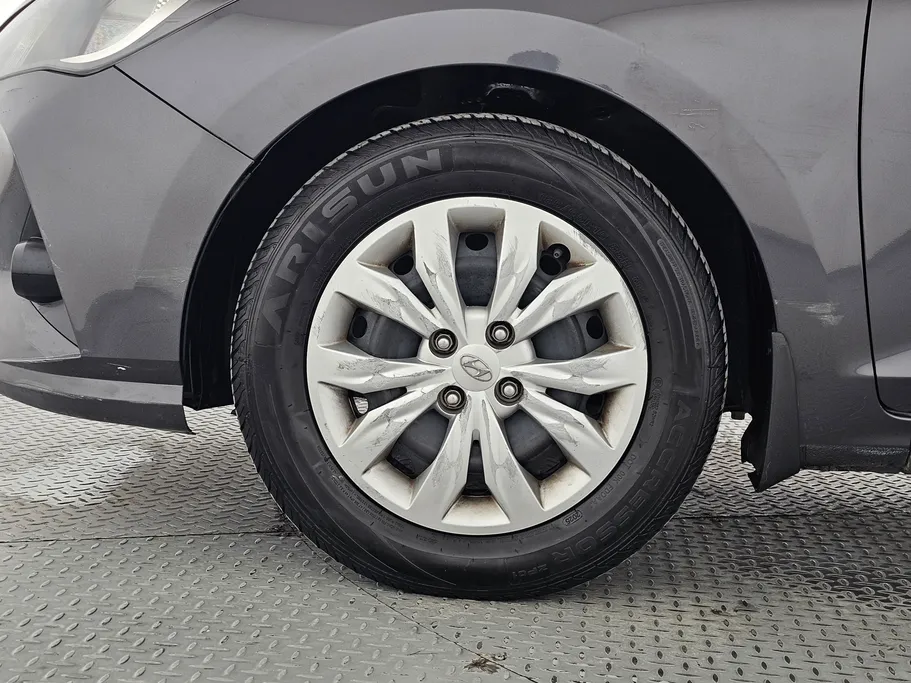 2023 هيونداي Accent سمارت 