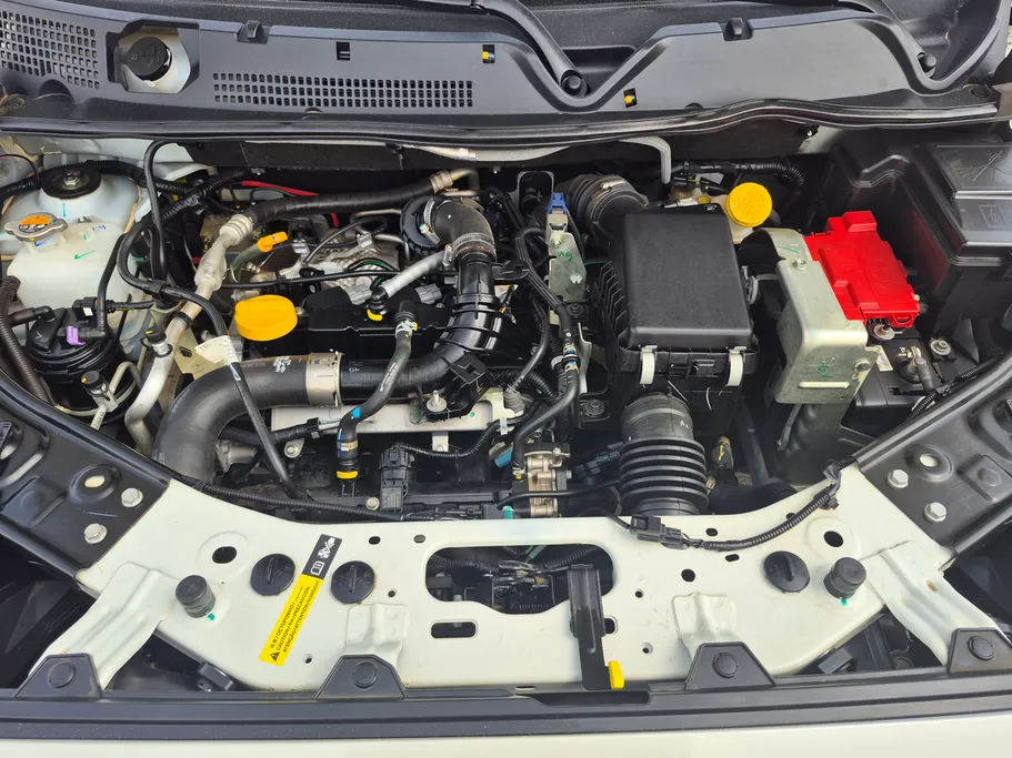 نيسان ماجنايت SV 2025 