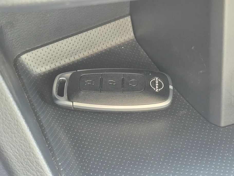 نيسان ماجنايت SV 2025 