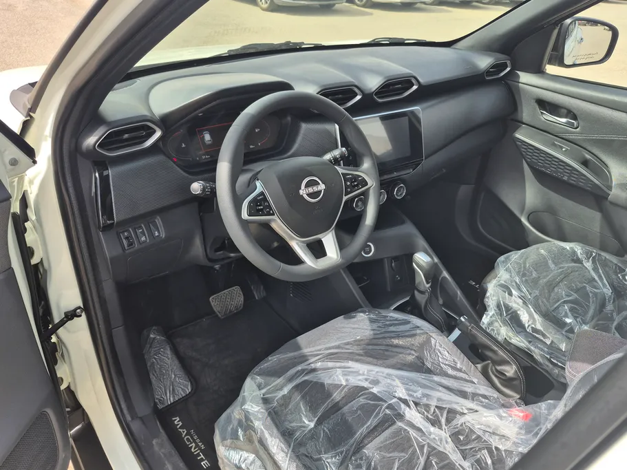 نيسان ماجنايت SV 2025 