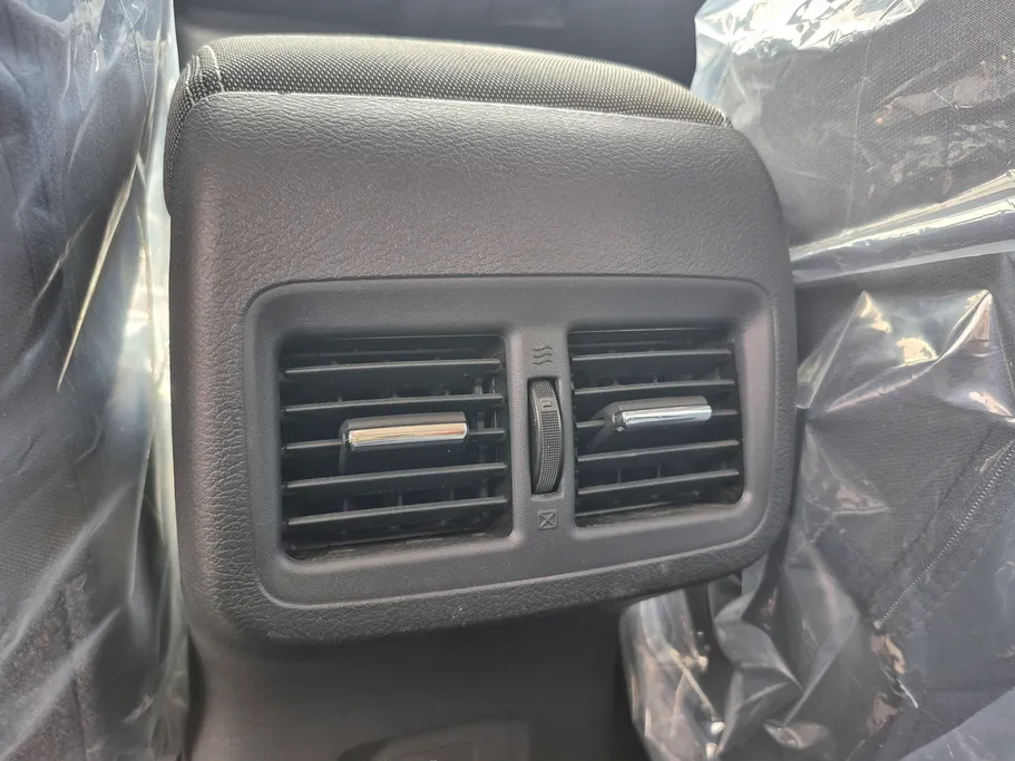 نيسان ماجنايت SV 2025 