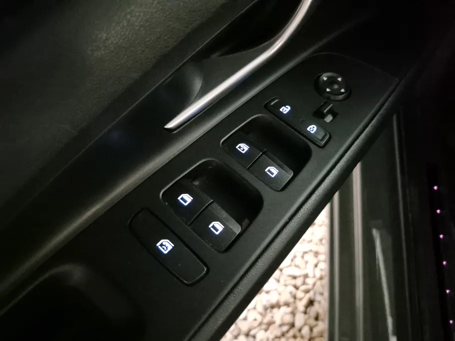 2023 Hyundai Elantra Smart 