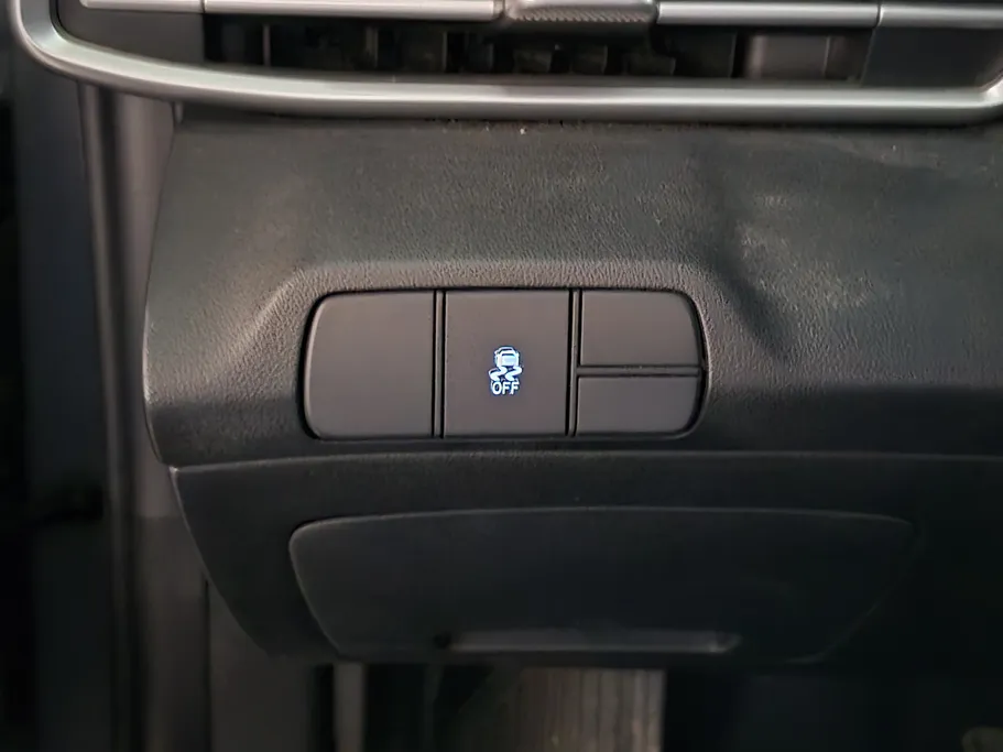 2023 Hyundai Elantra Smart 