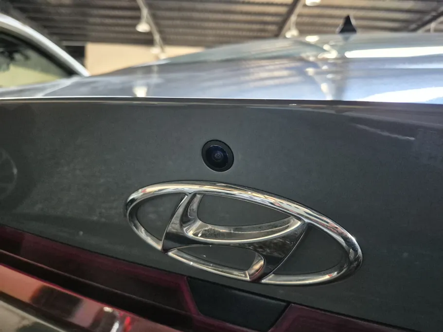 2023 Hyundai Elantra Smart 