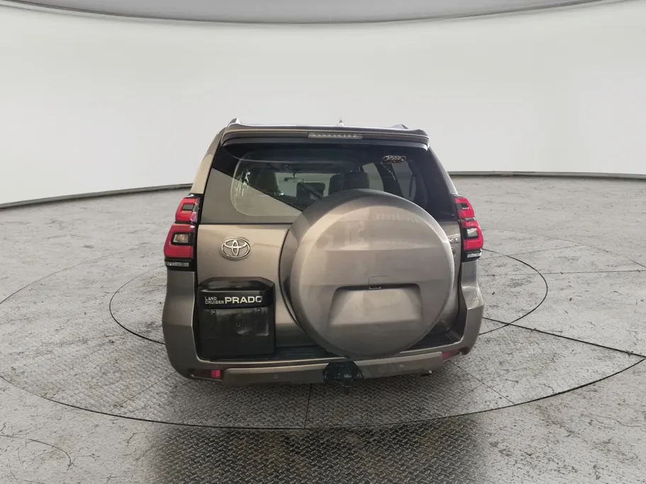 تويوتا برادو TXL 2022 