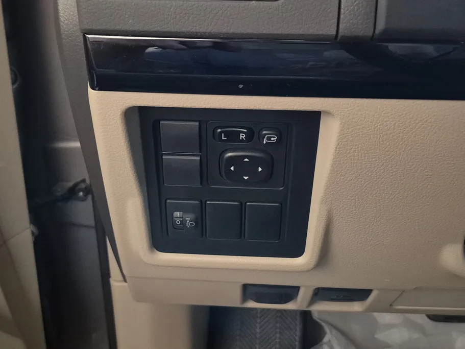 تويوتا برادو TXL 2022 