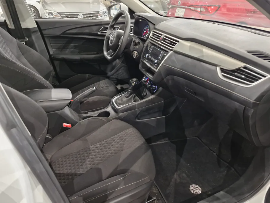 ام جي 5 STD 2023 