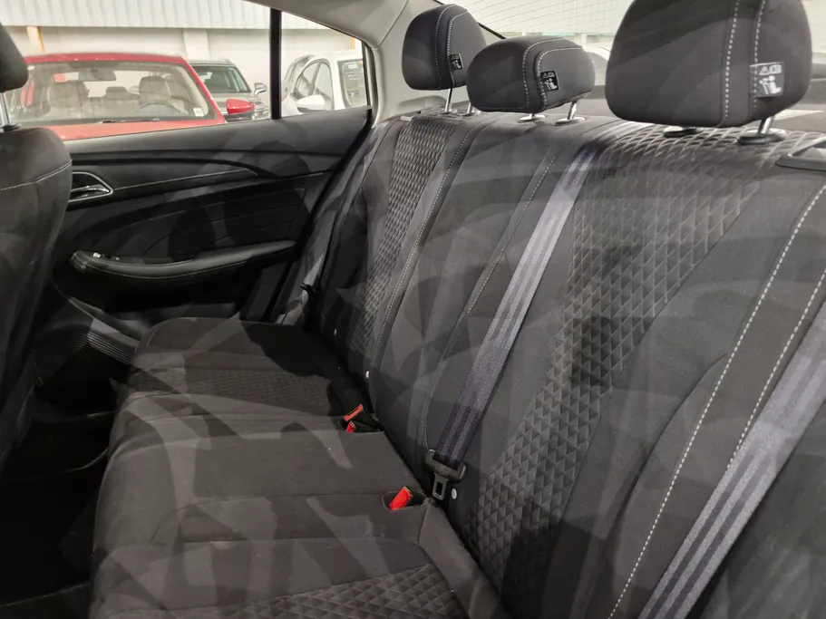 ام جي 5 STD 2023 