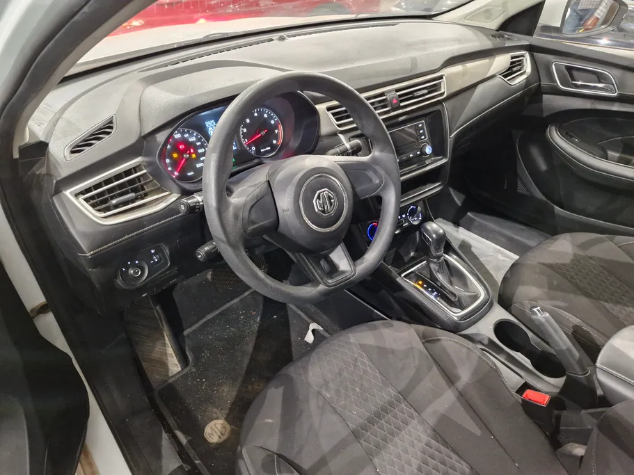 ام جي 5 STD 2023 