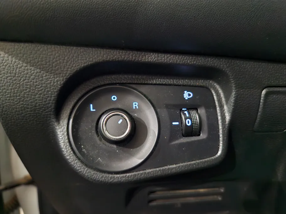 ام جي 5 STD 2023 