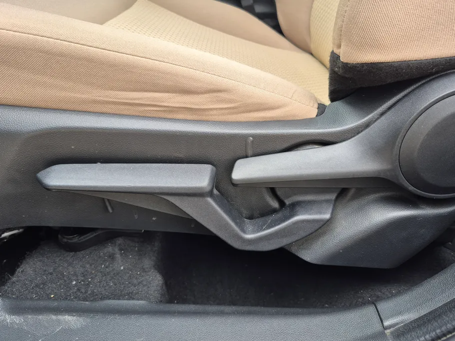 تويوتا يارس Y 2024 