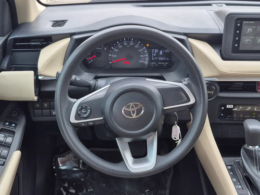 تويوتا يارس Y 2024 