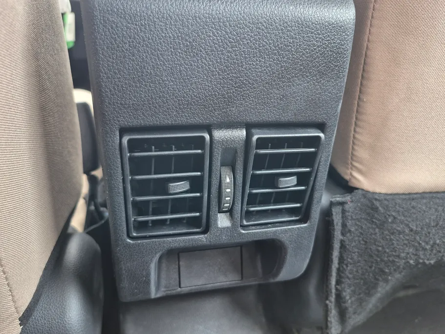 تويوتا يارس Y 2024 