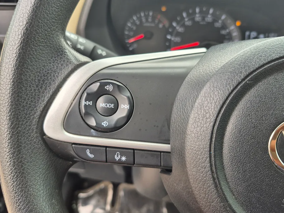 تويوتا يارس Y 2024 