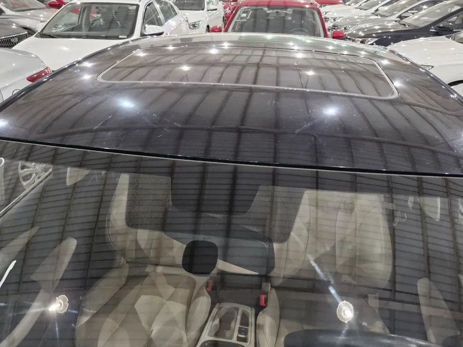 ام جي 5 LUX 2023 