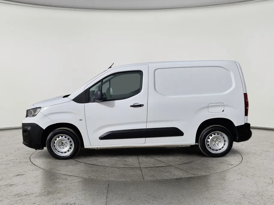 بيجو بارتنر Short van 2022 