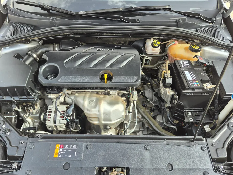 2022 ام جي 5 COM 