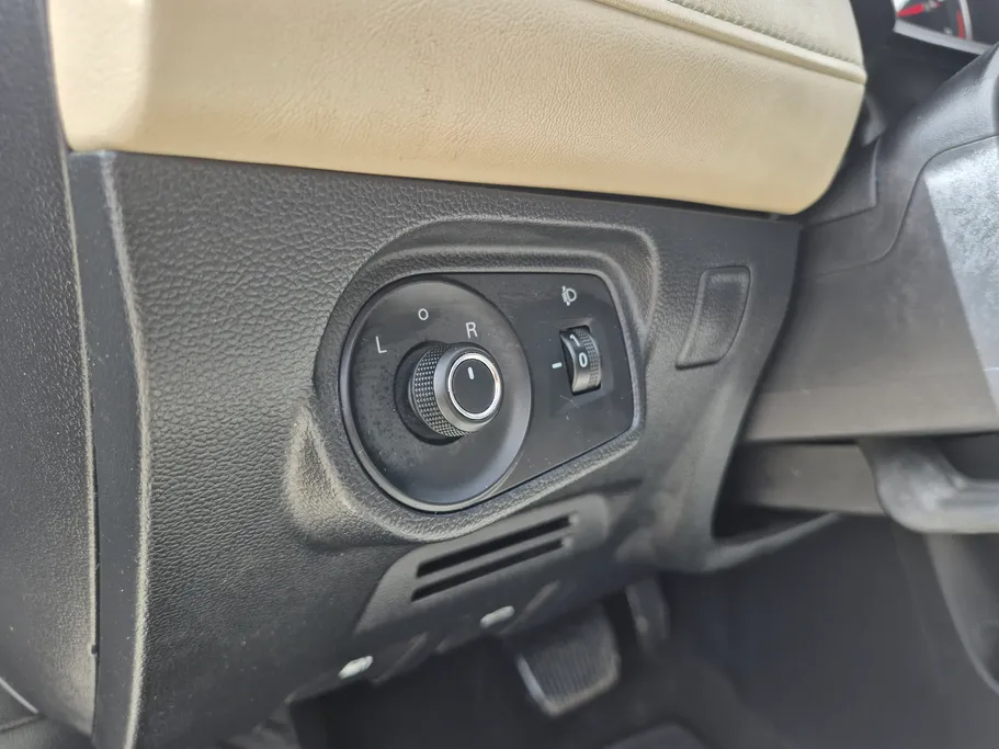 2022 ام جي 5 COM 