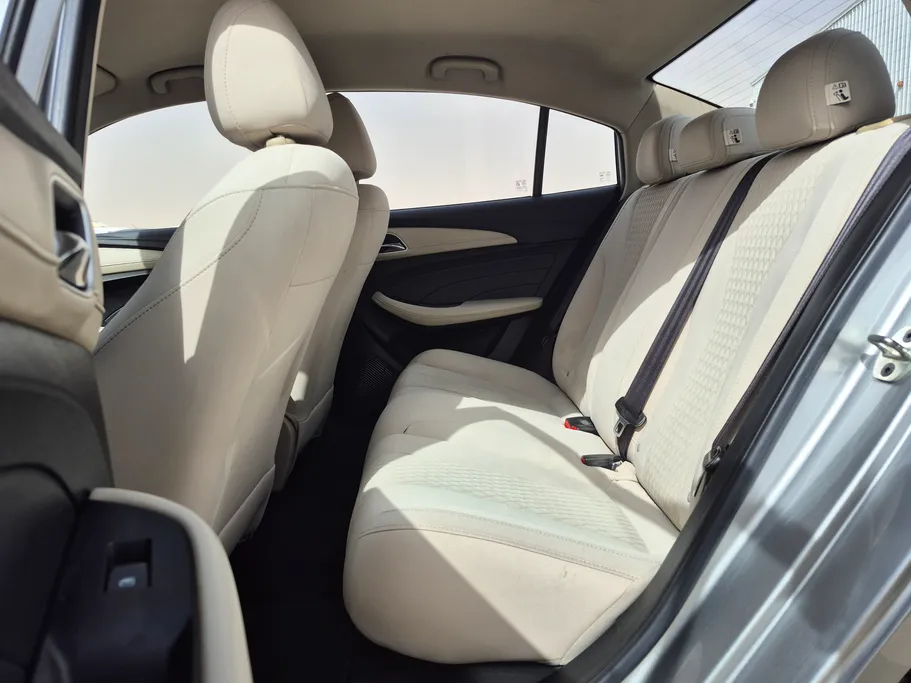 2022 ام جي 5 COM 