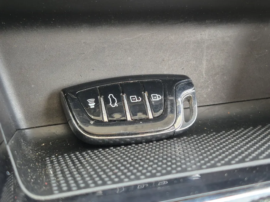 ام جي 5 COM 2022 