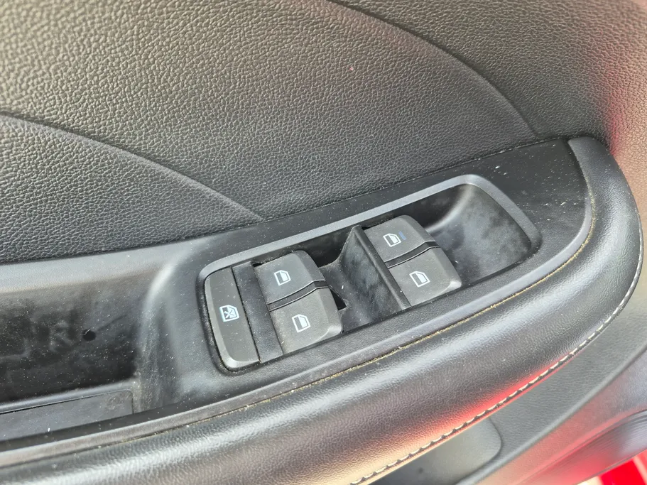 ام جي 5 COM 2022 