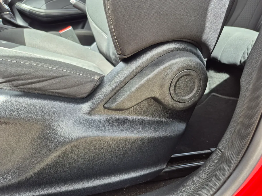 ام جي 5 COM 2022 