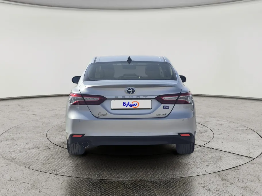 2020 Toyota Camry  GRANDE HEV 